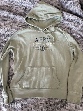 Aeropostale Women’s Hoodie Size Medium